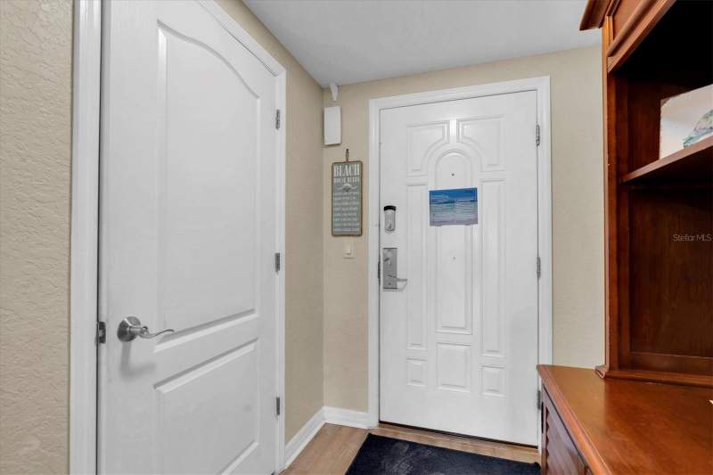 2 bedroom Condo - Hotel at 12000 Gulf Boulevard #207N, Sunset Vistas Condo Hotel On The Gulf, Treasure Island — photo 4