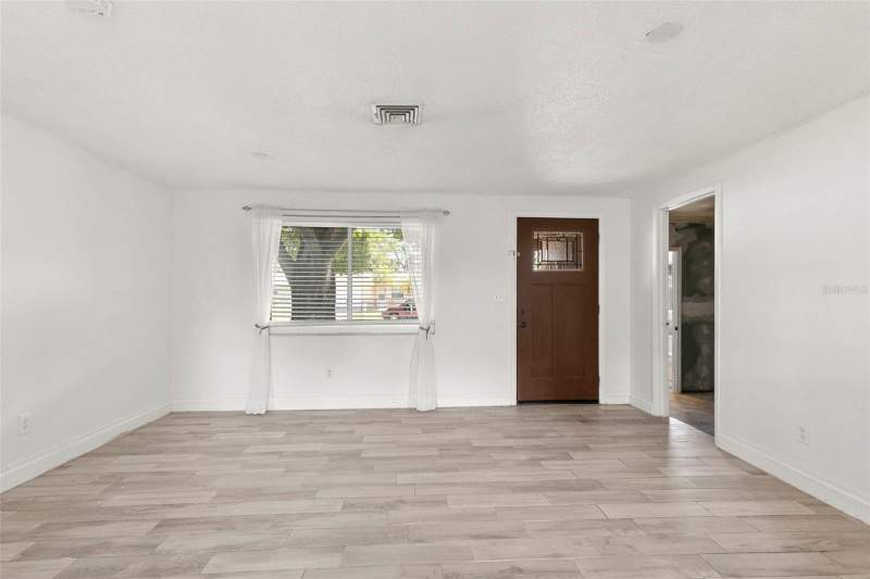 3 bedroom Single Family Residence at 5557 146th Terrace, Highpoint Estates, Clearwater — photo 3