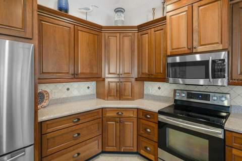 2306 Whisper Walk Drive, Spring Hill FL - photo 21 of 99