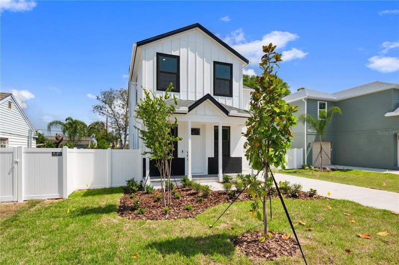 4 bedroom Single Family Residence at 4181 56th Avenue, Magnolia Park, St Petersburg — photo 5