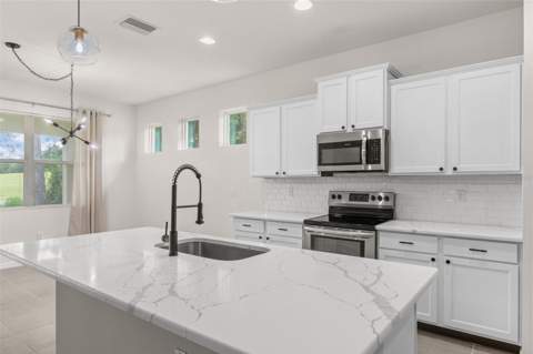 17807 Garsalaso Circle, Brooksville FL - photo 15 of 46