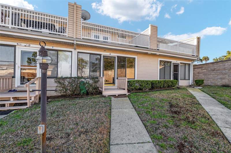 2 bedroom Condominium at 11001 SE Sunset Harbor Road #D18, Loch Harbour Group 01, Summerfield — photo 3