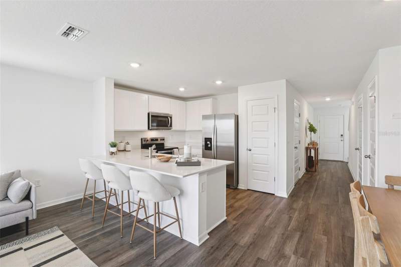 3 bedroom Townhouse at 1528 Robin Street, Atria At Ridgewood Lakes Phase 2, Davenport — photo 2