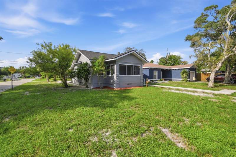 3 bedroom Single Family Residence at 3745 S 16th Avenue, Pine Lawn Rev, St Petersburg — photo 3