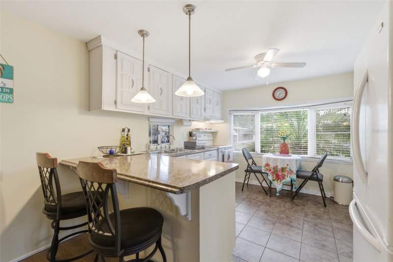 2 bedroom Mobile Home at 6100 62nd Avenue #38, Greenbrier Village Inc M/H Unrec, Pinellas Park — photo 3