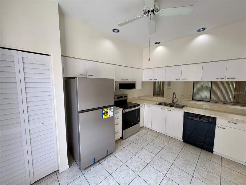 2 bedroom Villa at 5535 Hampstead Heath #45, Hampstead Heath, Sarasota — photo 4