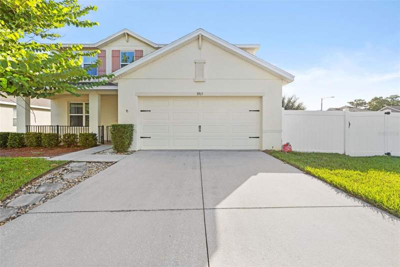 5 bedroom Single Family Residence at 3915 Bramblewood Loop, Sterling Hill Ph 2A, Spring Hill — photo 2