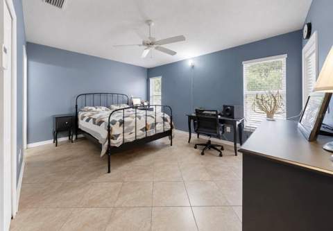 7746 Carriage Pointe Drive, Gibsonton FL - photo 10 of 24