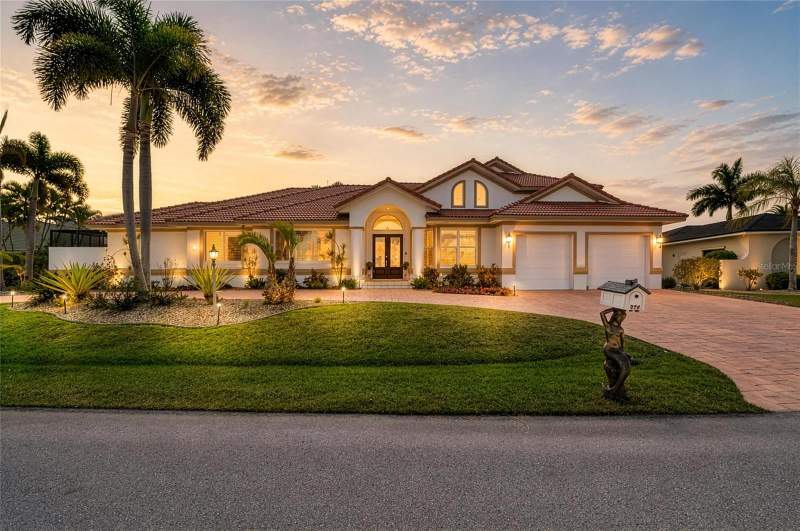4 bedroom Single Family Residence at 524 La Caruna Court, Punta Gorda Isles Sec 15, Punta Gorda — photo 4