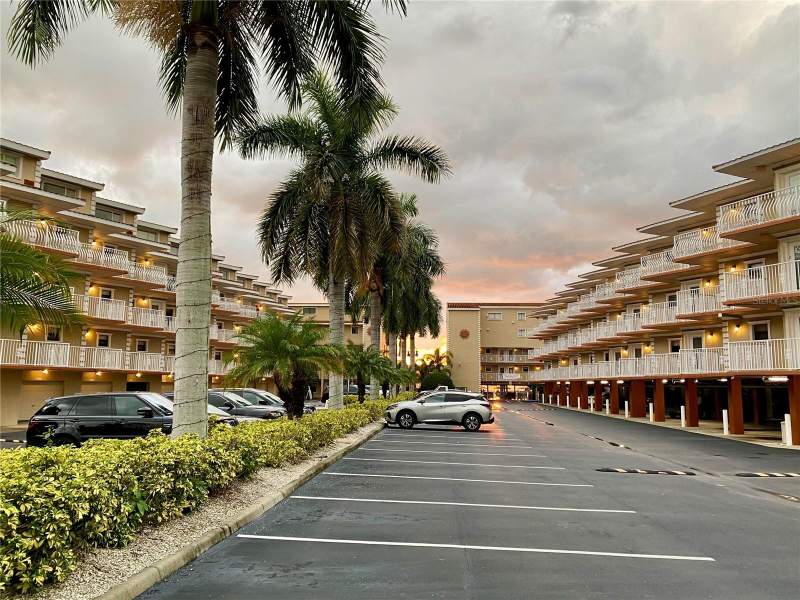 1420 BAYSHORE BOULEVARD #309 home for sale in Royal Yacht Club North Condo