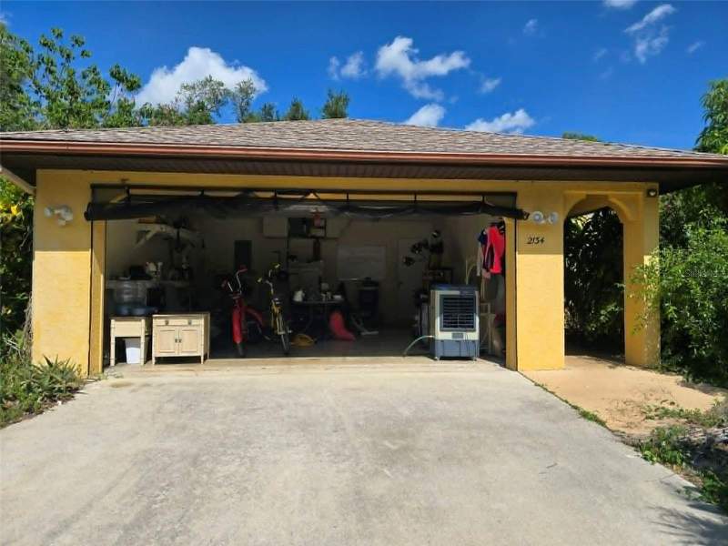 3 bedroom Single Family Residence at 2134 Giles Street, Port Charlotte Sec 41, Port Charlotte — photo 2