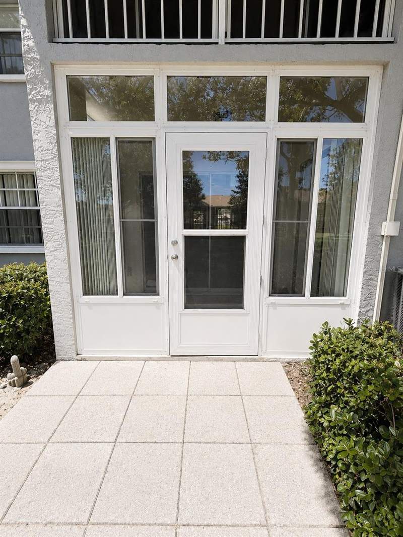 2 bedroom Condominium at 1420 Oak Hill Drive #102, Lake Tiffany Condo, Dunedin — photo 3