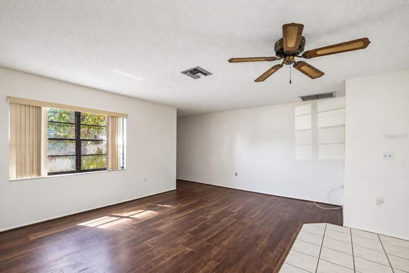 2 bedroom Single Family Residence at 10970 Peppertree Lane, Driftwood Village, Port Richey — photo 2