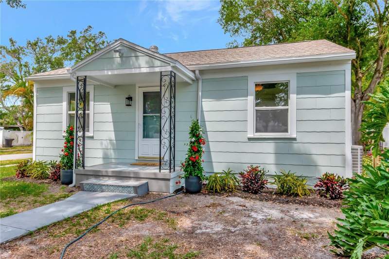 4 bedroom Single Family Residence at 1419 55th Street, Pasadena Heights, Gulfport — photo 2