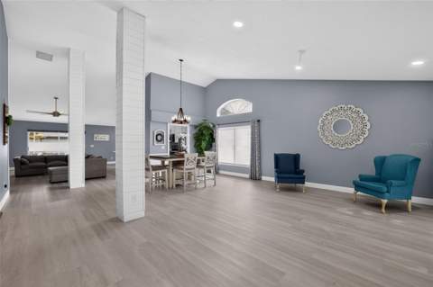 17721 Hampshire Oak Drive, Tampa FL - photo 14 of 35