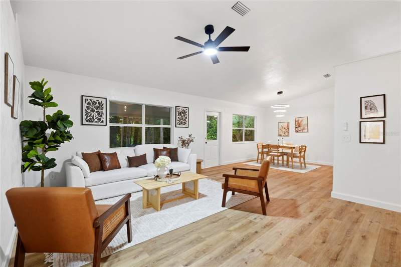 4 bedroom Single Family Residence at 518 NW 94th Way, Hamilton Pond, Gainesville — photo 4