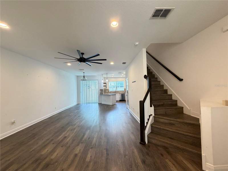 3 bedroom Townhouse at 2444 Foggy Creek Circle, Towns At Belleair Grove, Clearwater — photo 3