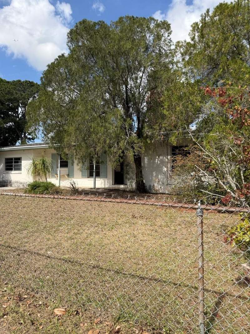 2 bedroom Single Family Residence at 120 N FAIRFAX AVENUE, NORTH ORLANDO, WINTER SPRINGS — photo 2