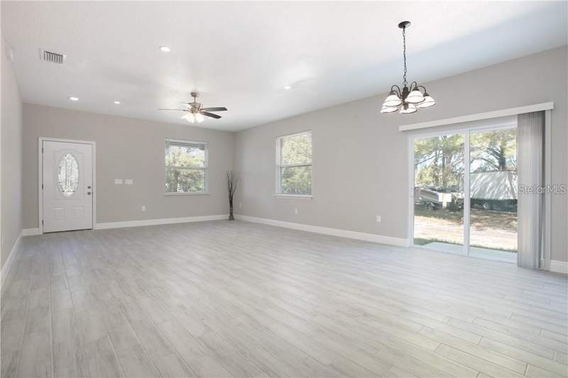 3 bedroom Single Family Residence at 1777 Burrows Lane, Roseland Park, Sanford — photo 3