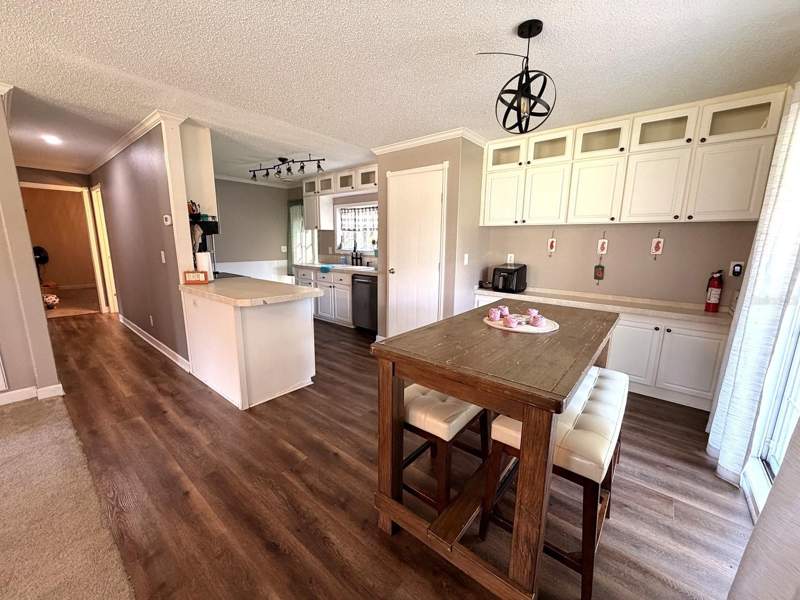 2 bedroom Manufactured Home at 17244 NW 217th Terrace, Sharden Acres 1st Add, High Springs — photo 4