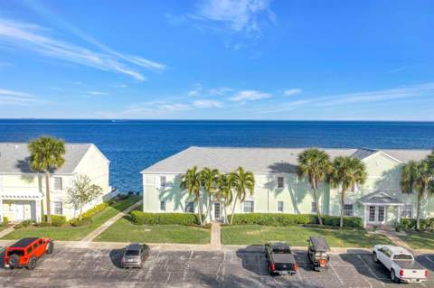 5102 Coquina Key Drive #D, St Petersburg FL - photo 19 of 41