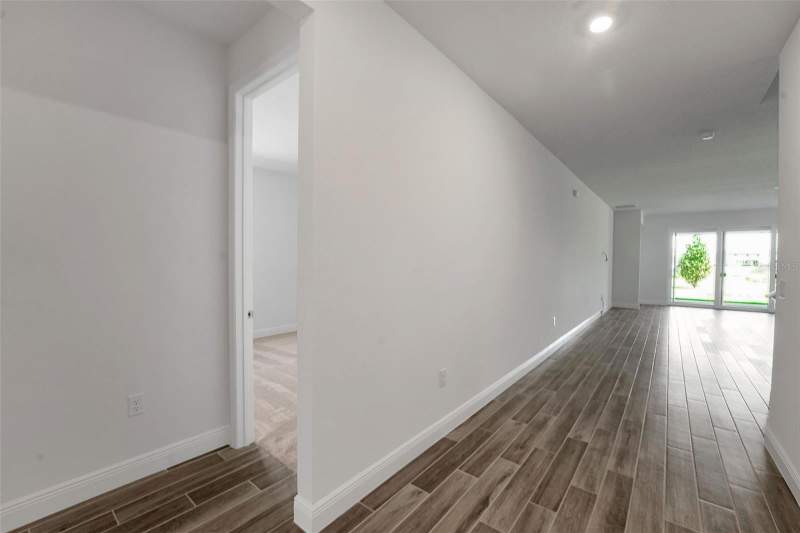 4 bedroom Single Family Residence at 17546 Valleywood Parkway, Angeline, Land O Lakes — photo 5
