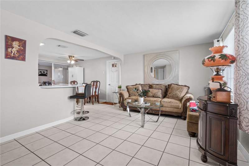 2 bedroom Single Family Residence at 13323 Neptune Drive, Pleasure Isles, Hudson — photo 3