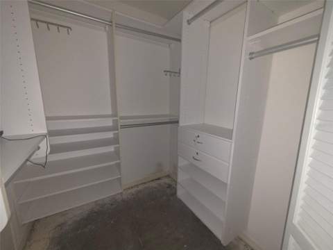2321 Harbour Oaks Drive, Longboat Key FL - photo 23 of 37