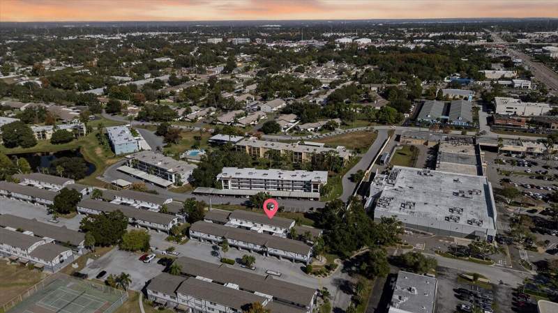 4 bedroom Condominium at 1146 King Arthur Court #110, King Arthurs Court Condo, Dunedin — photo 4