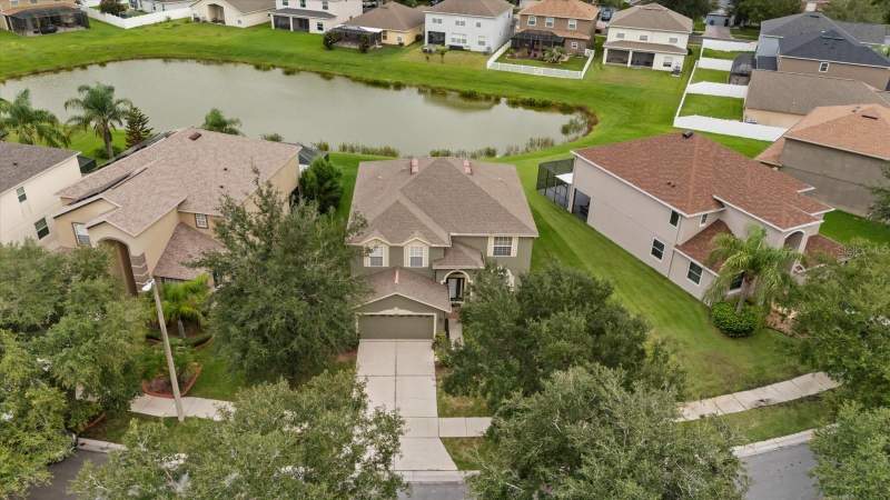 6 bedroom Single Family Residence at 10616 Liberty Bell Drive, Heritage Isles, Tampa — photo 3