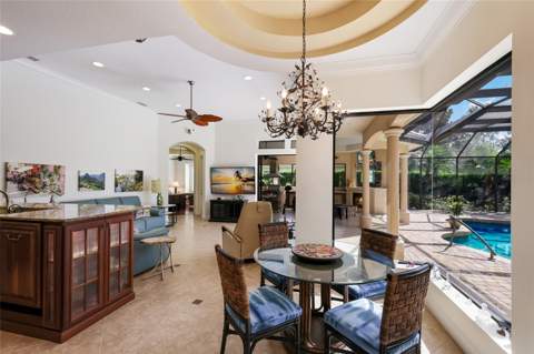 7107 Keswick Lane, Lakewood Ranch FL - photo 12 of 79