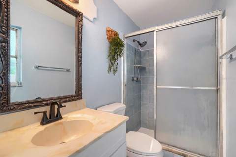 208 Flamingo Dr, Apollo Beach FL - photo 12 of 17