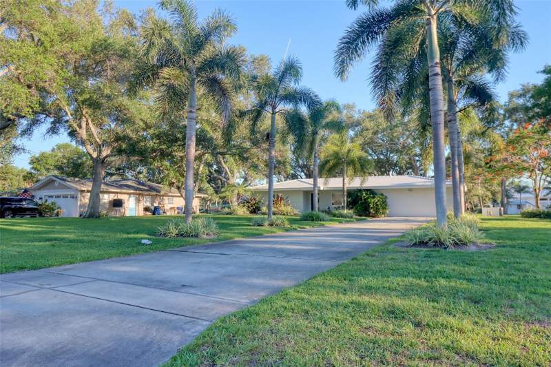 2 bedroom Single Family Residence at 5 Shore Drive, Dunedin Shores Sub, Dunedin — photo 5
