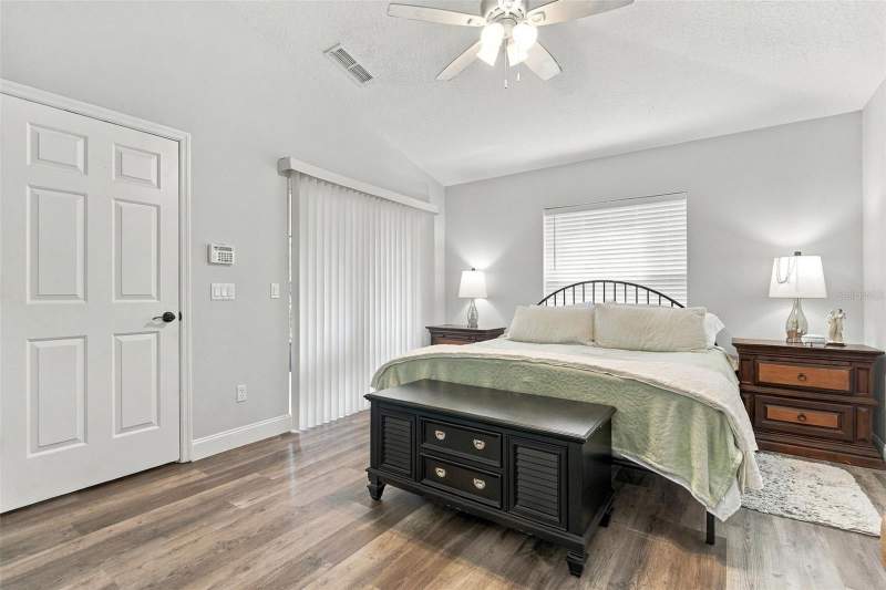 4 bedroom Single Family Residence at 430 Deanna Circle, Willow Rdg, Deland — photo 4