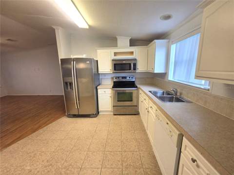 213 York Cottage Drive, Haines City FL - photo 11 of 68