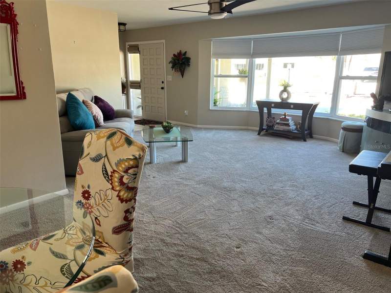 4 bedroom Single Family Residence at 855 Fountainhead Drive, Oakdale Manor, Largo — photo 5
