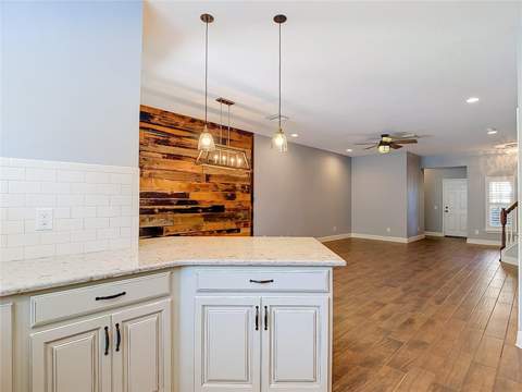 30305 Southwell Lane, Wesley Chapel FL - photo 17 of 48