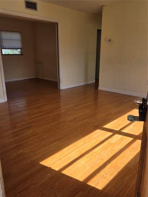 350 N Levis Avenue, Tarpon Springs FL - photo 6 of 47