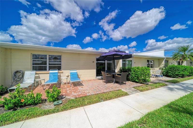 1 bedroom Condominium at 5830 Midnight Pass Road #38, Jamaica Royale, Sarasota — photo 4