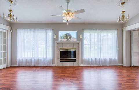 9685 Southern Belle Drive, Weeki Wachee FL - photo 10 of 43