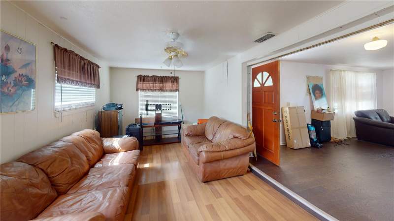 3 bedroom Single Family Residence at 1721 W North B Street, Corronella, Tampa — photo 3