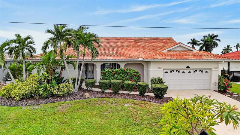 3 bedroom Single Family Residence at 1645 Via Bianca, Punta Gorda Isles Sec 07, Punta Gorda — photo 3