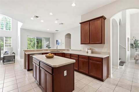 2555 Sand Arbor Circle, Orlando FL - photo 12 of 44