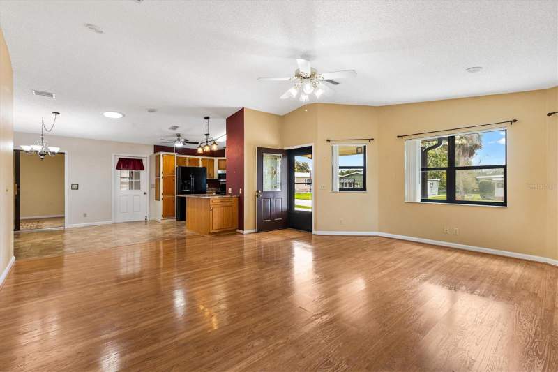 2 bedroom Single Family Residence at 1532 E Schwartz Boulevard, Orange Blossom Garden, The Villages — photo 5