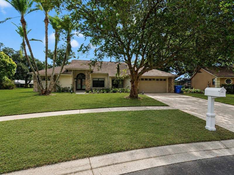 4 bedroom Single Family Residence at 10428 Tara Drive, Ashley Oaks Unit 1, Riverview — photo 4