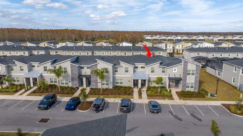 4 bedroom Townhouse at 4337 Quote Street, Cove At Storey Lake III, Kissimmee — photo 4