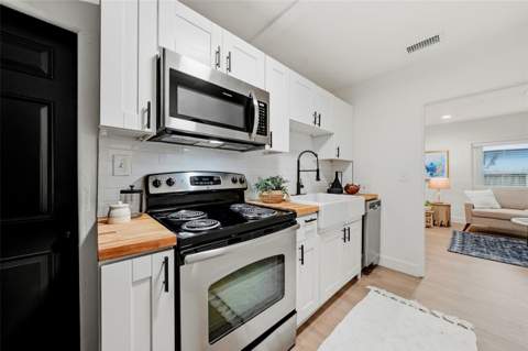1752 42nd Street, St Petersburg FL - photo 10 of 34