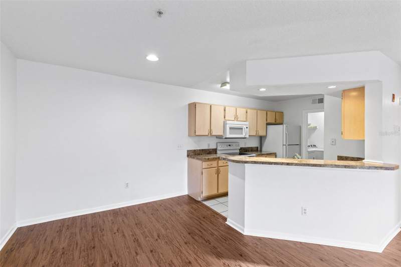 1 bedroom Condominium at 12602 Crest Springs Lane #1331, Crest/Waterford Lakes, Orlando — photo 5