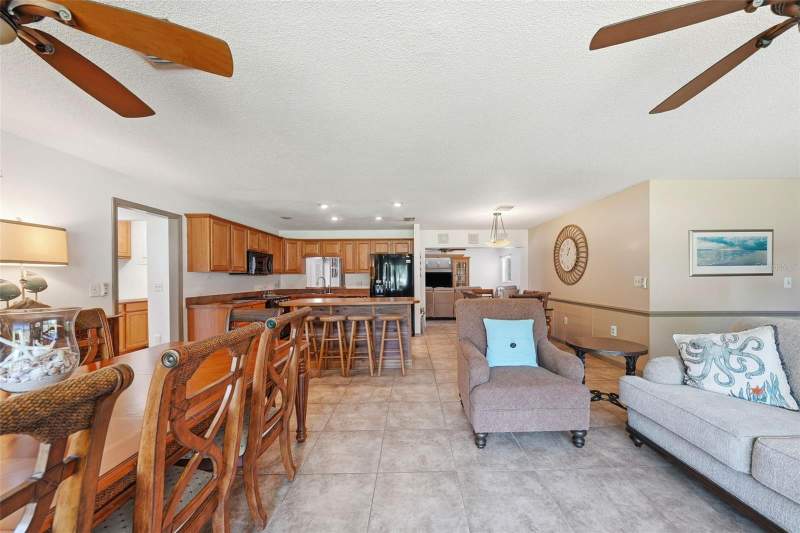4 bedroom Single Family Residence at 37237 Grays Airport Road, Mount Pleasant, Lady Lake — photo 5