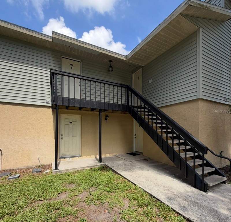 1 bedroom Condominium at 245 Red Maple Place, The Hamptons At Brandon A Condo, Brandon — photo 2